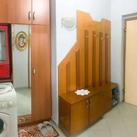 Flat דירה קורצ'ה
