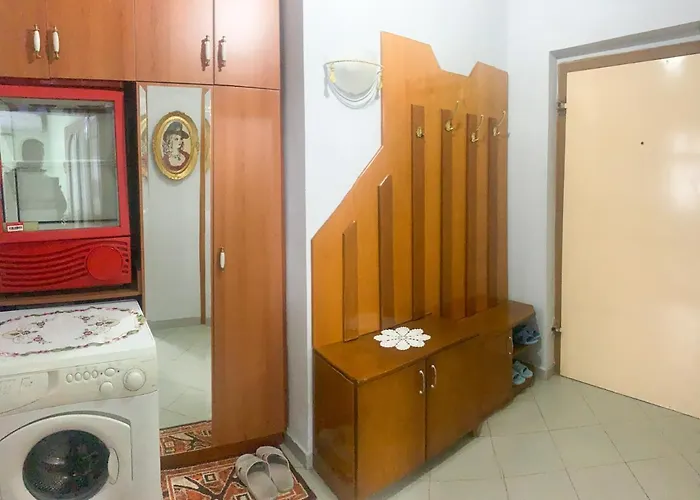 Flat 公寓 科尔察