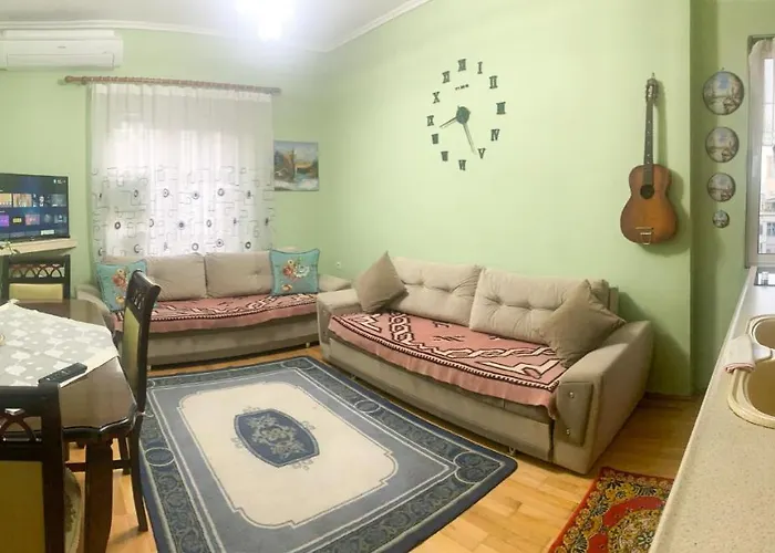 Flat * Κορυτσά